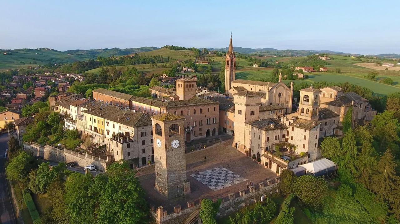 B&B Il Castello Di Vetro Castelvetro di Modena Luaran gambar